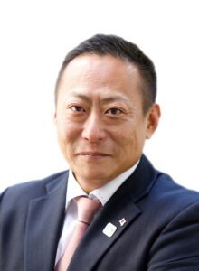井上 晴貴